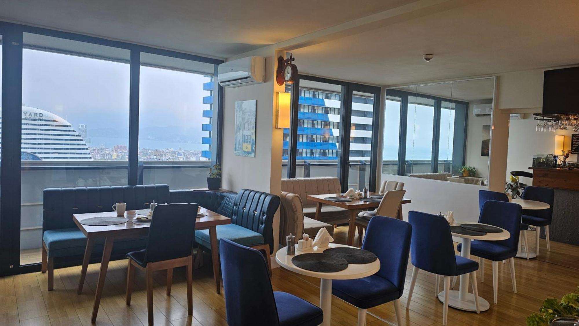 Orbi City Best Apartments Batoemi Buitenkant foto
