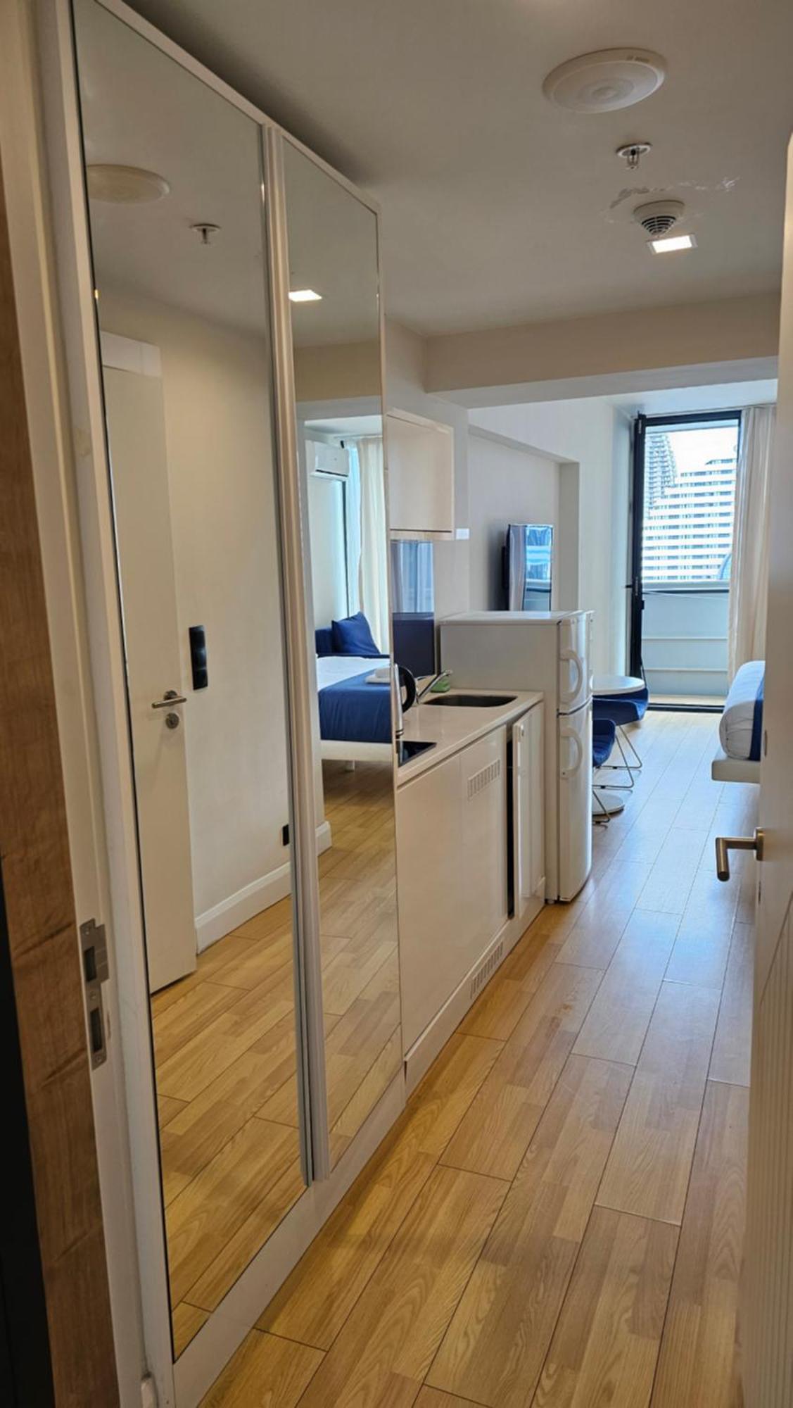 Orbi City Best Apartments Batoemi Buitenkant foto