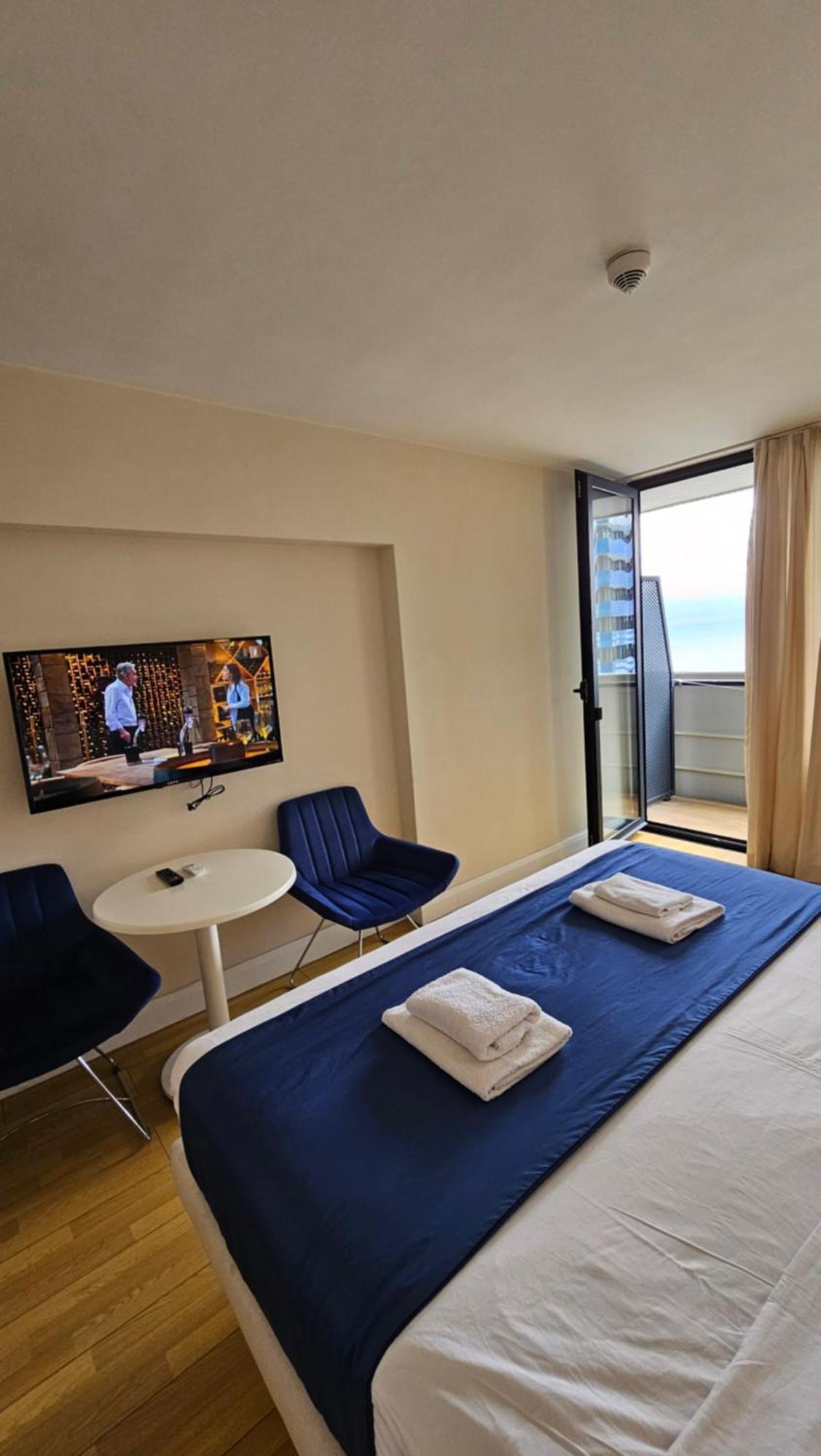 Orbi City Best Apartments Batoemi Buitenkant foto