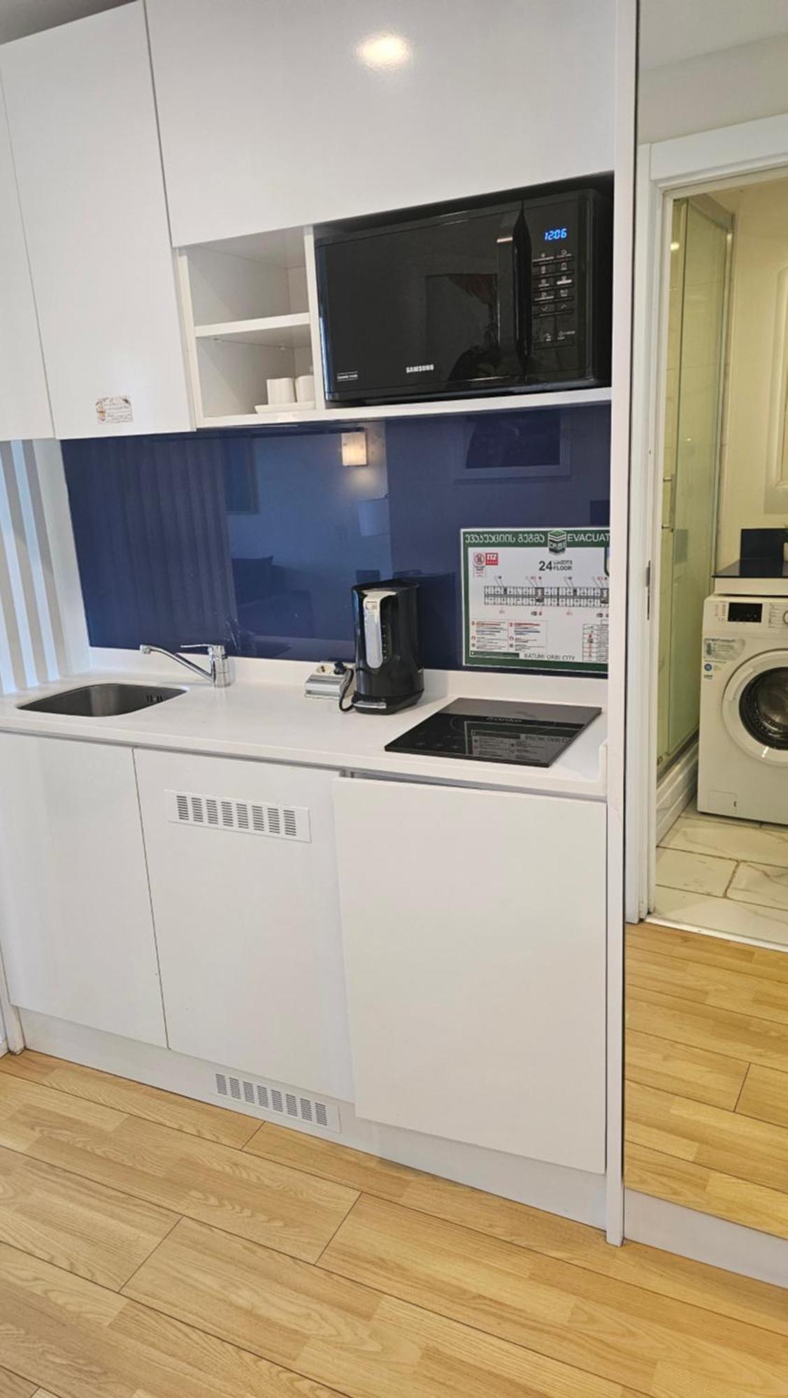 Orbi City Best Apartments Batoemi Buitenkant foto